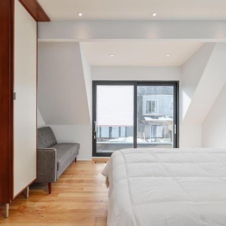 New Modern 1400 Sq Ft Coach House Near Everything Toronto Extérieur photo