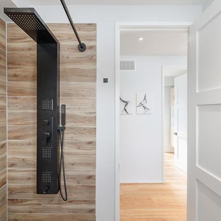 New Modern 1400 Sq Ft Coach House Near Everything Toronto Extérieur photo