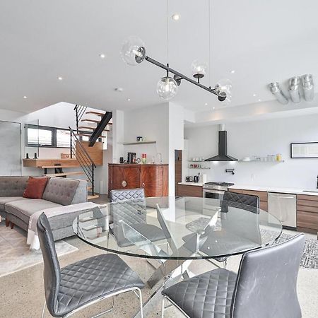 New Modern 1400 Sq Ft Coach House Near Everything Toronto Extérieur photo