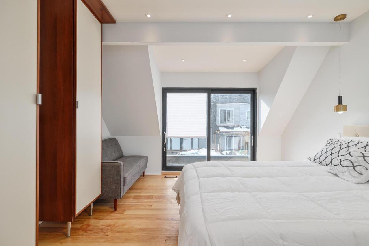 New Modern 1400 Sq Ft Coach House Near Everything Toronto Extérieur photo