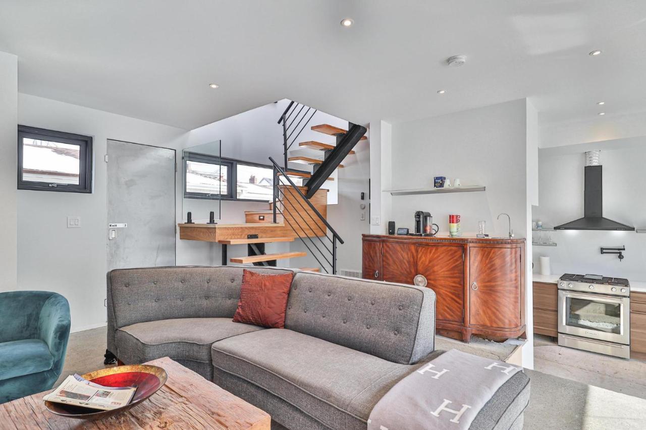 New Modern 1400 Sq Ft Coach House Near Everything Toronto Extérieur photo