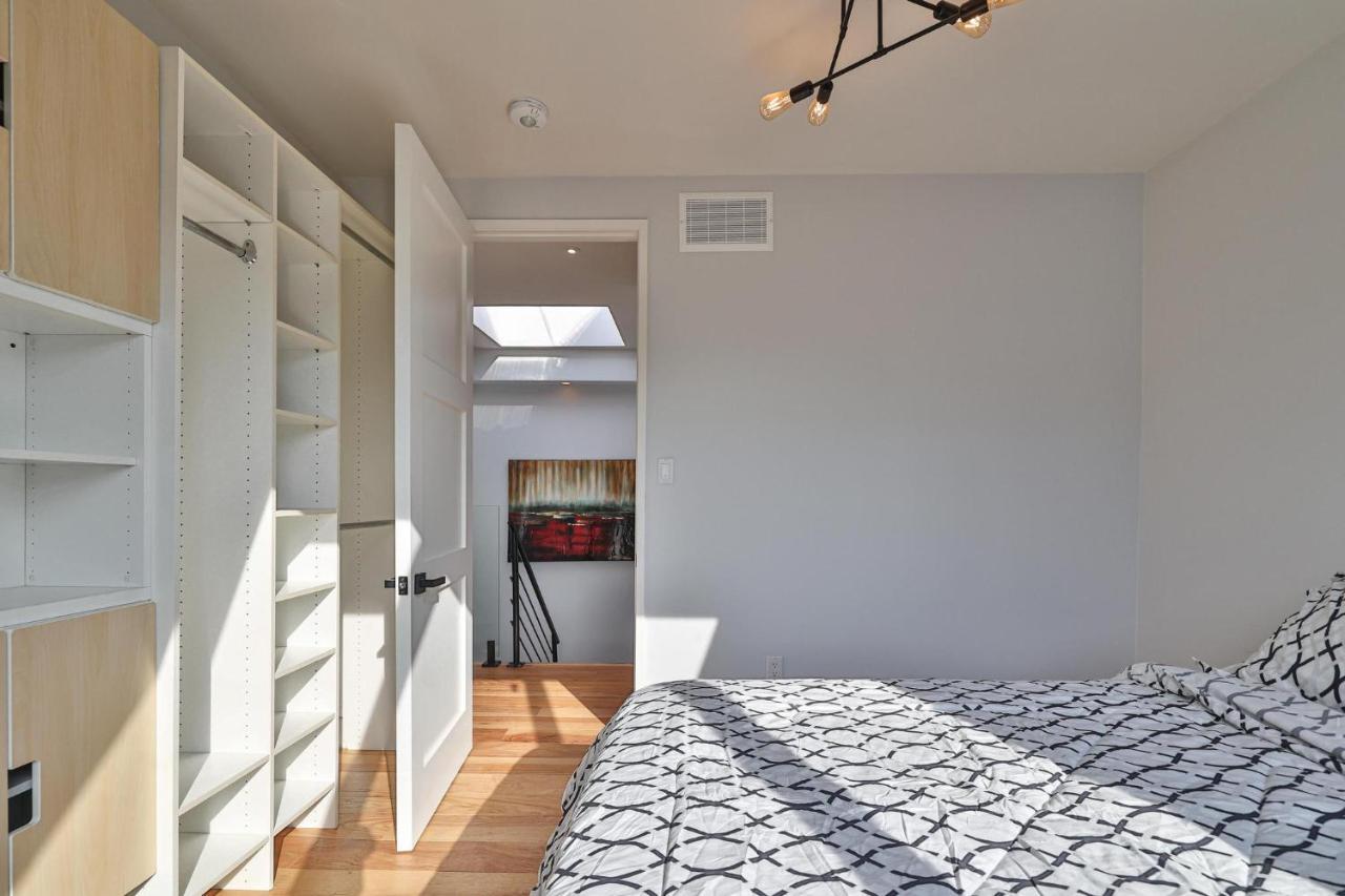 New Modern 1400 Sq Ft Coach House Near Everything Toronto Extérieur photo