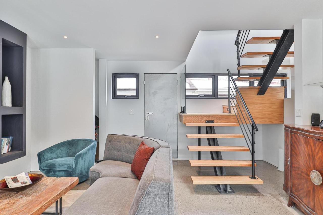 New Modern 1400 Sq Ft Coach House Near Everything Toronto Extérieur photo